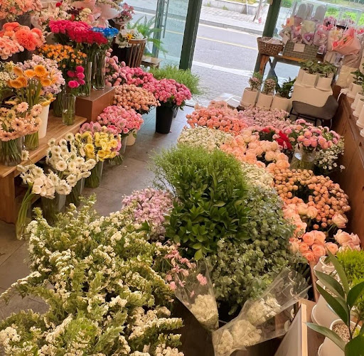 마곡꽃집, 꽃한모금 마곡점 - 세련된 선물의 향연